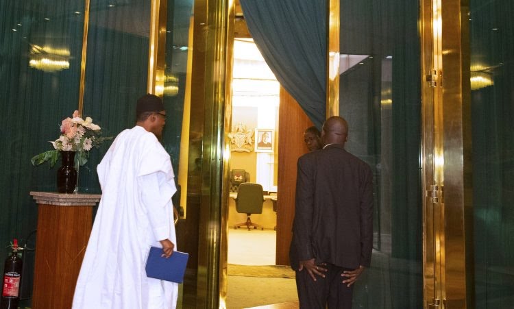Buhari meets COVID-19 Presidential Committee