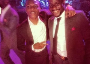 Wizkid’s manager apologizes for posting private message online