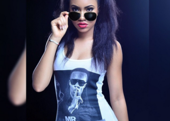 Photo: How Cute! Anna Ebiere Shared This Throwback Pic Of Her Rocking Flavour’s Tee