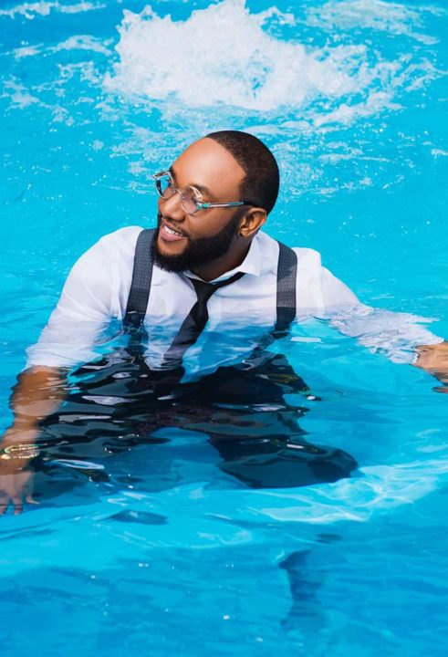 Five Star Music Act – Kcee Announces New Single “Burn” With Series of WET Photos