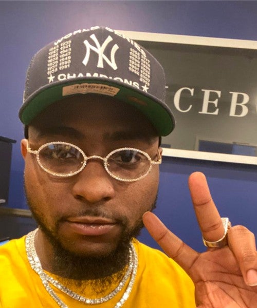 Davido’s Diamond Studded Eyeglasses Costs N4.6Million (See Details)