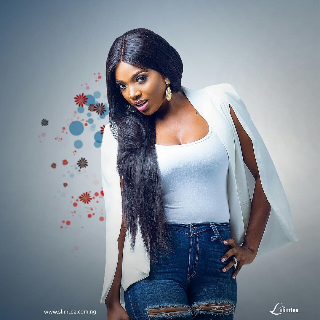 Annie Idibia Gives Ubi Franklin A Peck Aboard Flight