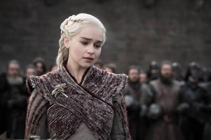 Game of Thrones Actress, Emilia Clarke, Reveals Why She Stopped Taking Selfies With Fans