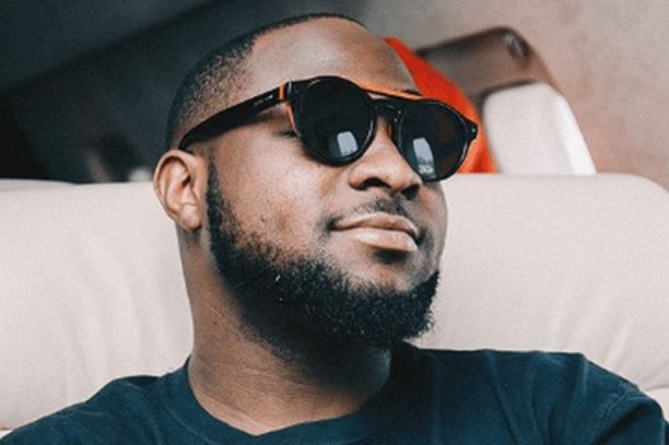 American Rappers Drake, Wale, Vibe To Davido’s ‘Fia’ (Video)