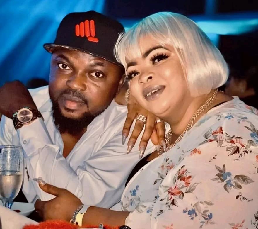 Dayo Amusa Attacked For Posing With Toyin Abraham’s Husband, Kola Ajeyemi