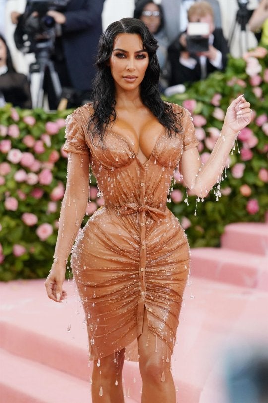 Kim Kardashian Shares Family’s Christmas Photo. The