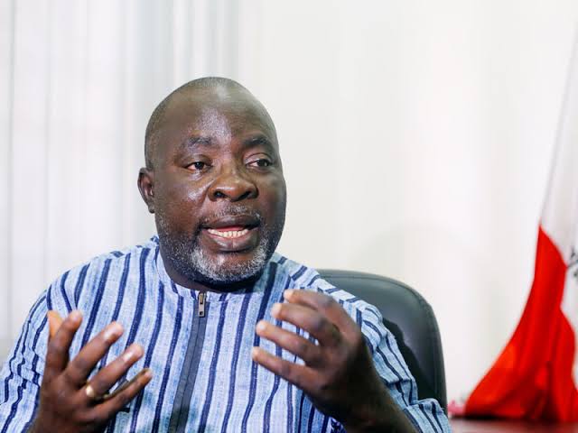 How Can History Be Kind To Buhari, APC?