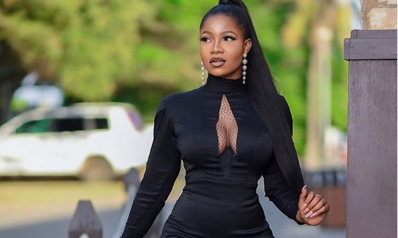 Tacha Stuns In B’lack Gown, Says No Going Down’ (Photo)