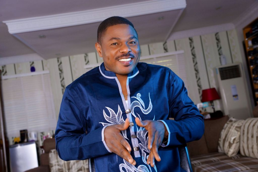 Yinka Ayefele Shows Off His Adorable Triplets Playing With His Picture(Video)