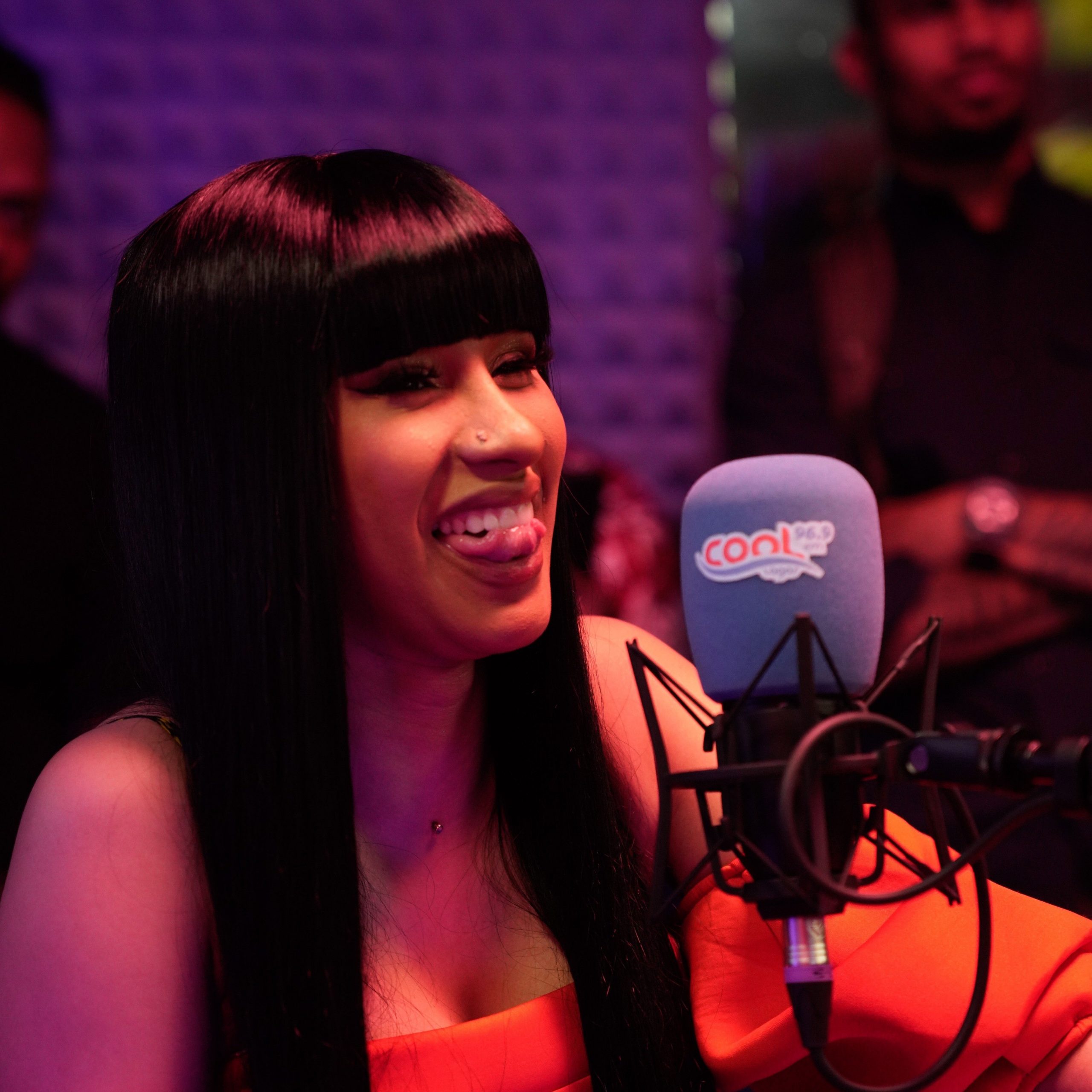 I Watch Porn In My Lagos Hotel Room – Cardi B Bares All In Radio Interview (Video)