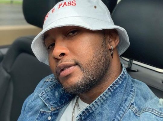 Vusi Nova kick starts work on his album