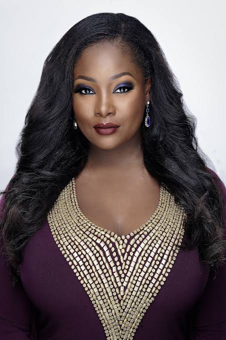 Toolz Receives 10-Year Recognition As OAP For Beat FM (Photo)