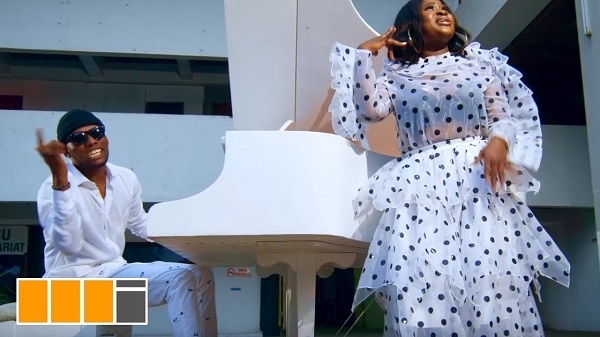 VIDEO: Sista Afia – Paper ft. Victor AD