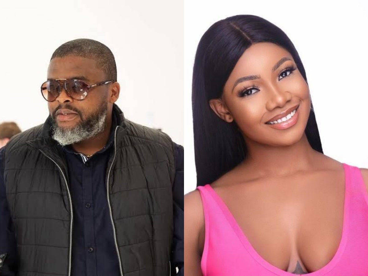 Singer, Larry Gaaga Smells Tacha While Hugging Her (Video)