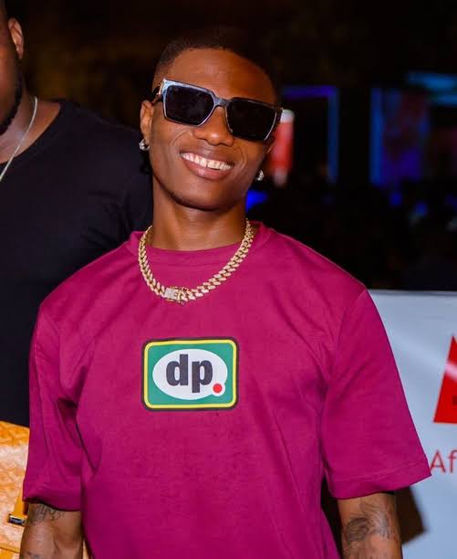 PHOTOS: Check Out Wizkid’s Tweet From 2010 Asking Banky W To Help Him