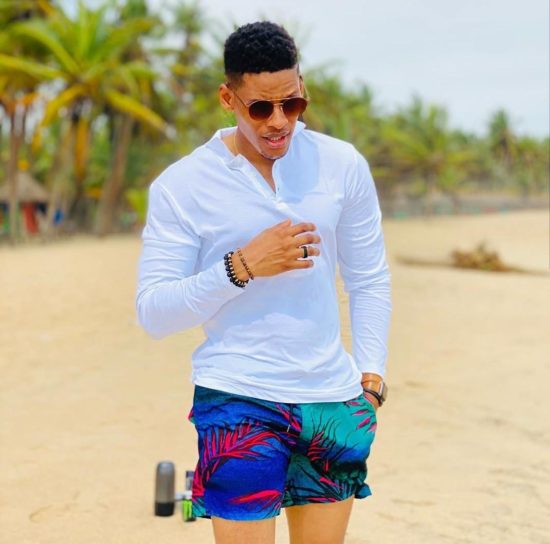 “Hustle, so they won’t use snail to carry your wife” – Man accuses BBNaija’s Elozonam of sleeping with his fiancé (Full gist inside)