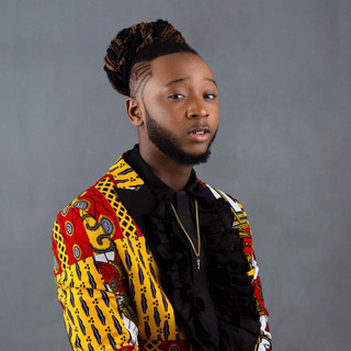 Yung6ix laments bitterly after spending N500k to buy hair for his babymama