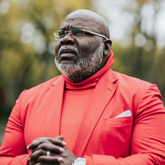 “Nigerian youths lives matter” – TD Jakes supports #EndSARS