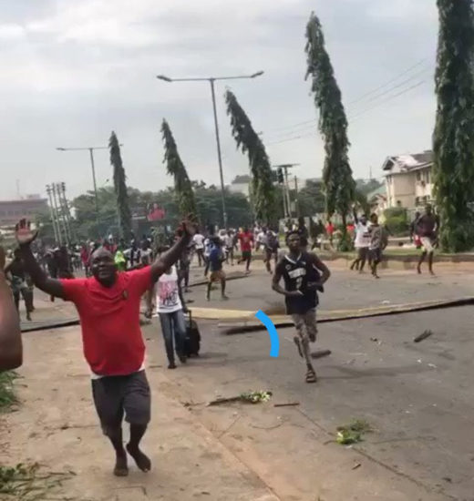 “This Edo state prison break is fishy” Betty Irabor, Lauren Idahosa, Davido, and other Nigerians react to the jail break in Edo State