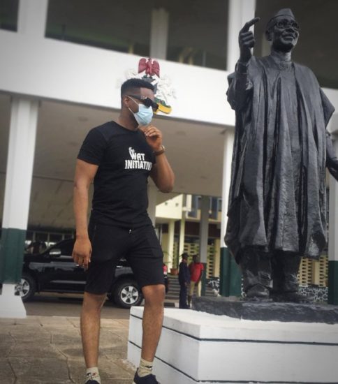 Wow! Nigerian actor Jidekene Achufusi shows off his profit from the EndSARS protest