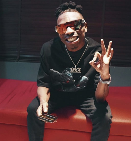 Mayorkun blasts all security men home and abroad