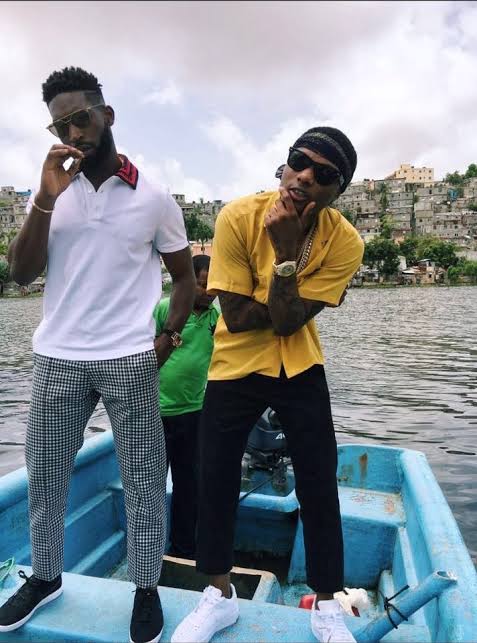 Wizkid threatens Dumi Oburota and British rapper, Tinie Tempah on Snapchat