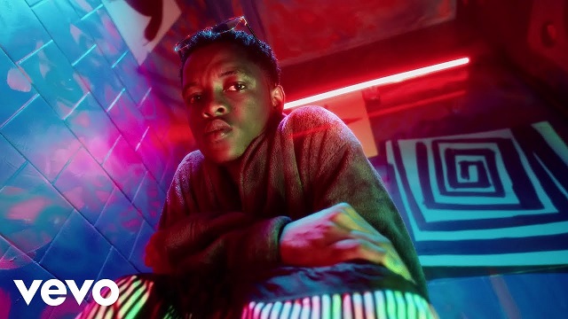 Olamide Loading Non-VR ft Bad Boy Timz video