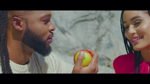 Flavour Omo T'emi video