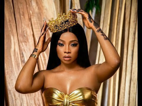 Before you come out and support Meghan, pls make sure the wives married in to your family are not going through hell too – Toke Makinwa