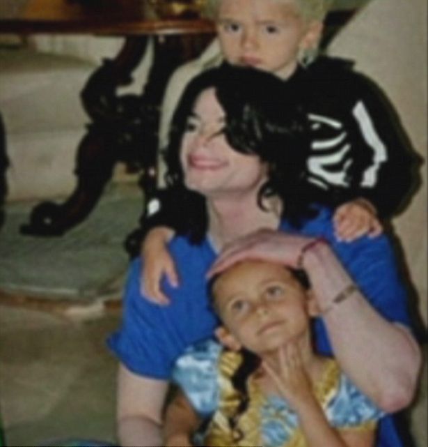 See What Michael Jackson’s Children Look Like Now And What They’re Into