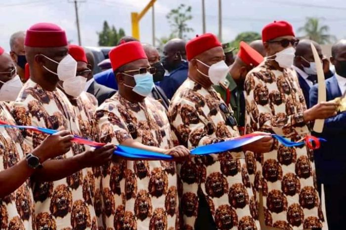 VIDEO:- Checkout How President Buhari Arrived At Imo State (Watch)