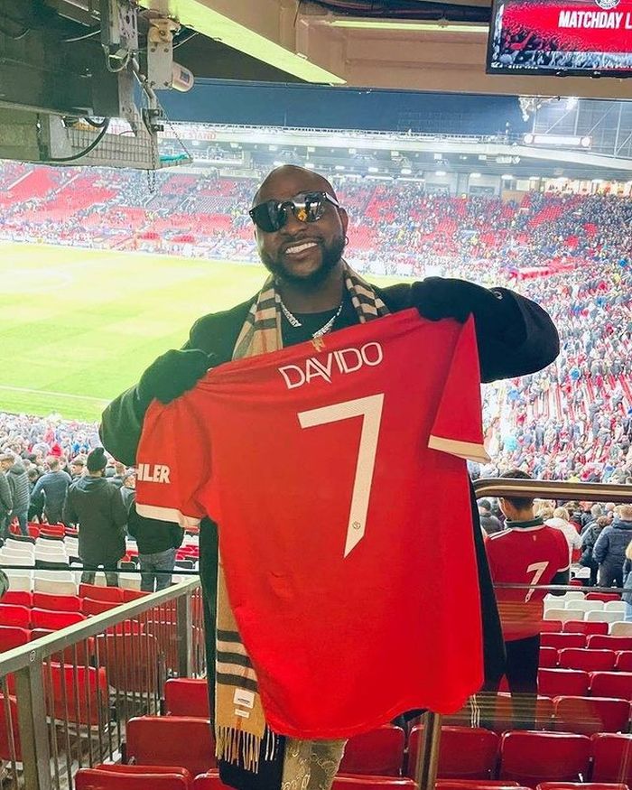 Manchester United Welcomes Davido To The Team With No.7 Jersey (PHOTOS)