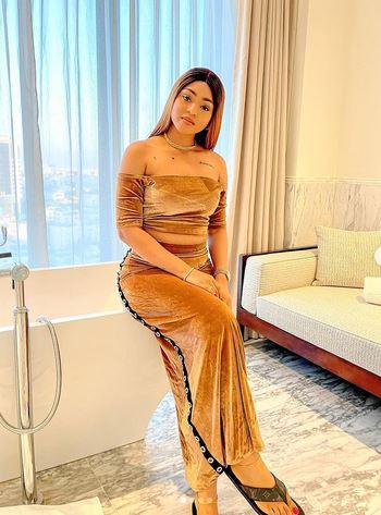”Money, Good Life Loves Me” – Regina Daniels