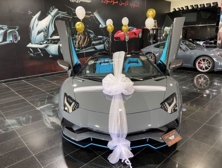 Davido Buys Expensive Lamborghini Aventador Worth N275M (Video)