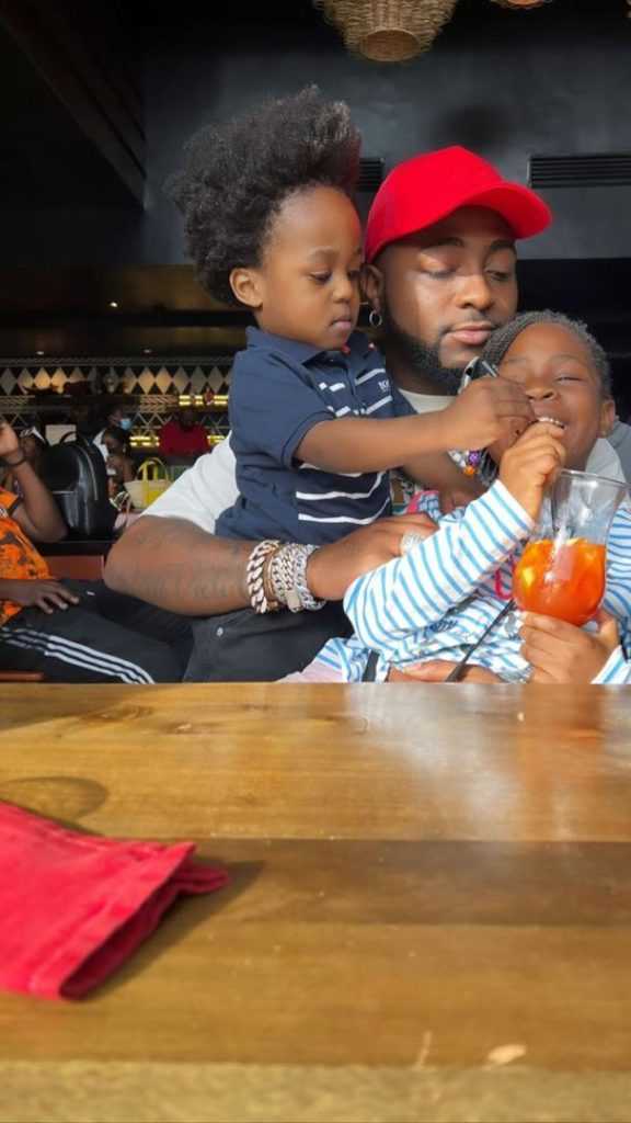 Davido Applauded As He Hangs Out With Imade And Ifeanyi