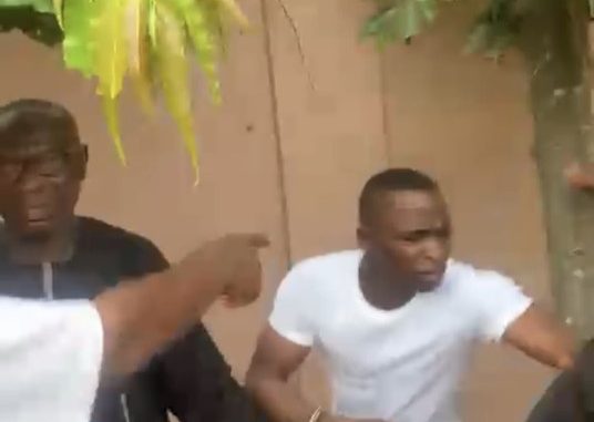Fake EFCC Operatives Trying To Extort Hotel Guests Arrested (Watch Video)