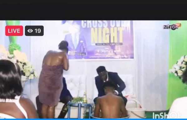 Pastor Strips Church Members, Bathe Them In Basin During Crossover Service (Video)