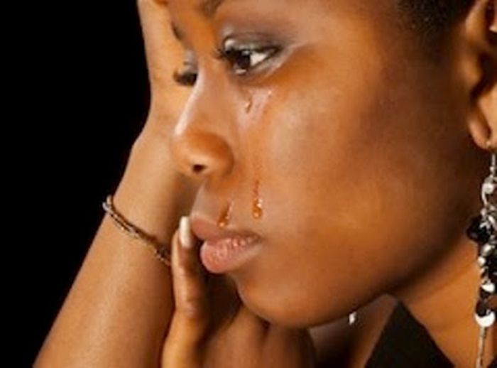 Yahoo Boy Scams Oyinbo Lady, Asks Her To Sing ‘Zazuu’ To Get Her Money Back (Watch Video)